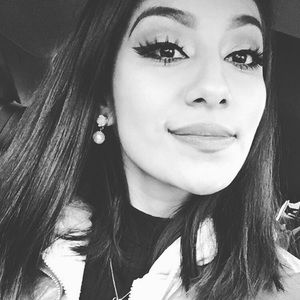 Meet your Posher, Lizbeth